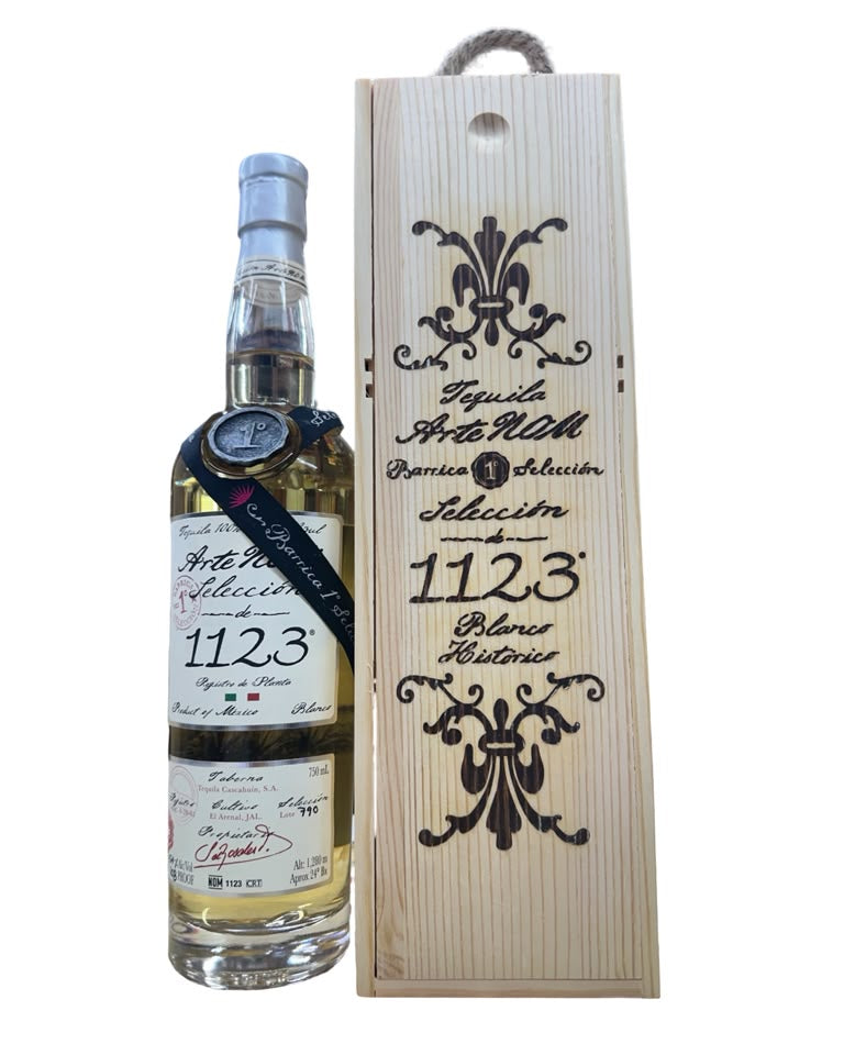 Artenom Seleccion de 1123 Lote #790 El Cerrito Liquor Store Pick Blanco Tequila 750ml