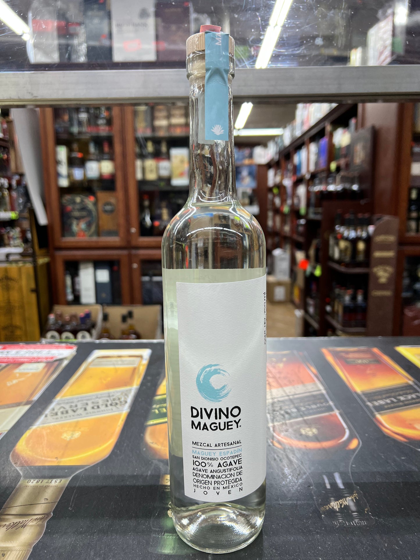 Divino Maguey Espadin Joven Mezcal 750ml